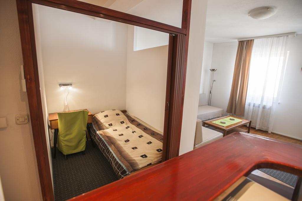 Apartment Fleger Zagreb Zimmer foto