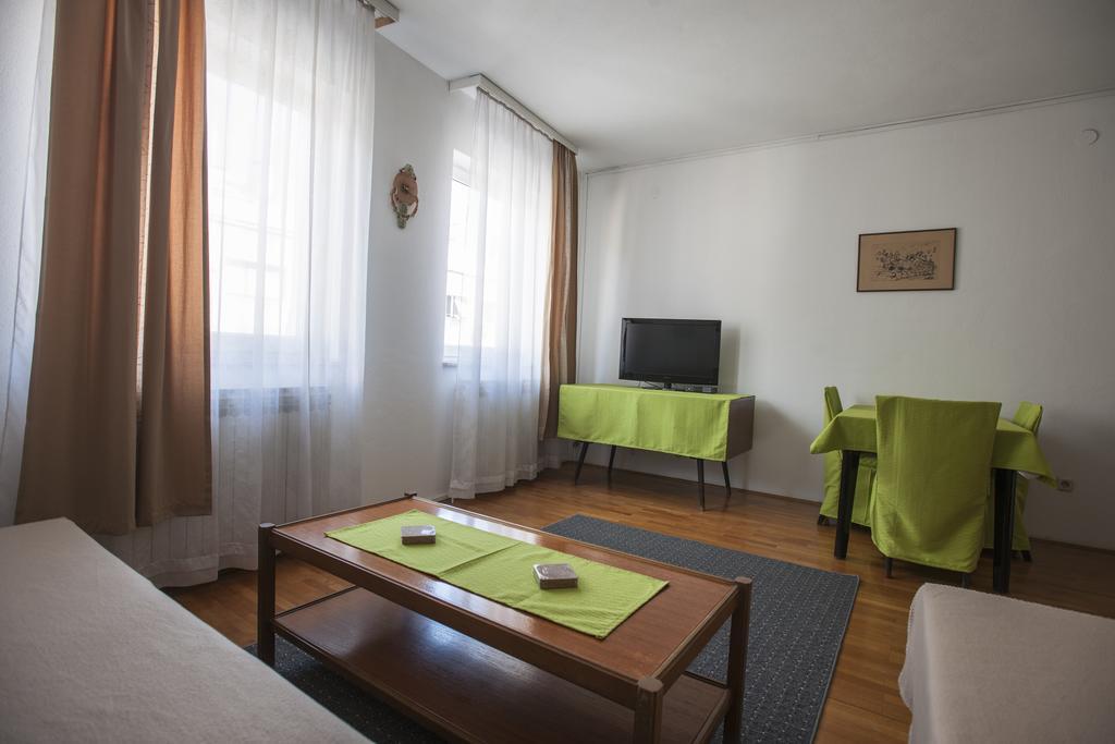 Apartment Fleger Zagreb Zimmer foto